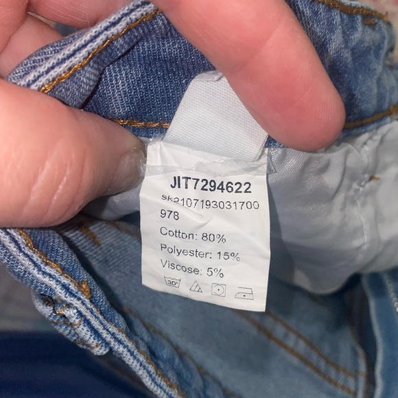 SHEIN new kids jeans. High waist destroyed. Size 11-12Y. Cute but don’t fit. - Picture 4 of 4